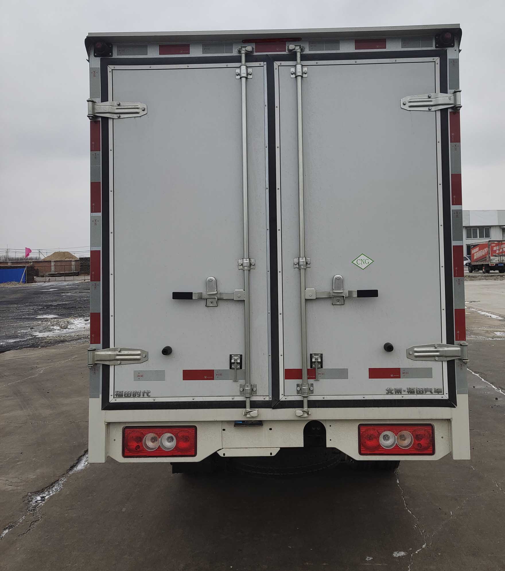 福田牌BJ5035XXY3AC5-11廂式運(yùn)輸車公告圖片