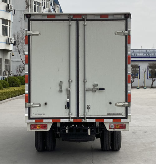 福田牌BJ5035XXY4JV5-26廂式運輸車公告圖片