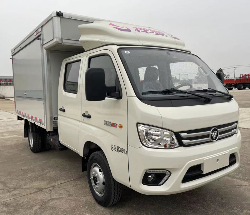 福田牌BJ5032XYK3AV5-13翼開(kāi)啟廂式車(chē)公告圖片