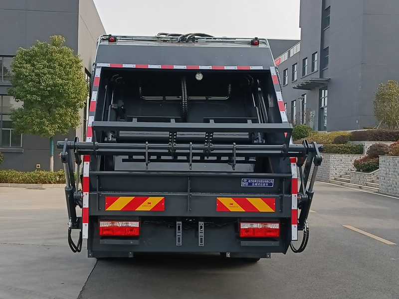 程力威牌CLW5140ZYSBHJ壓縮式垃圾車公告圖片