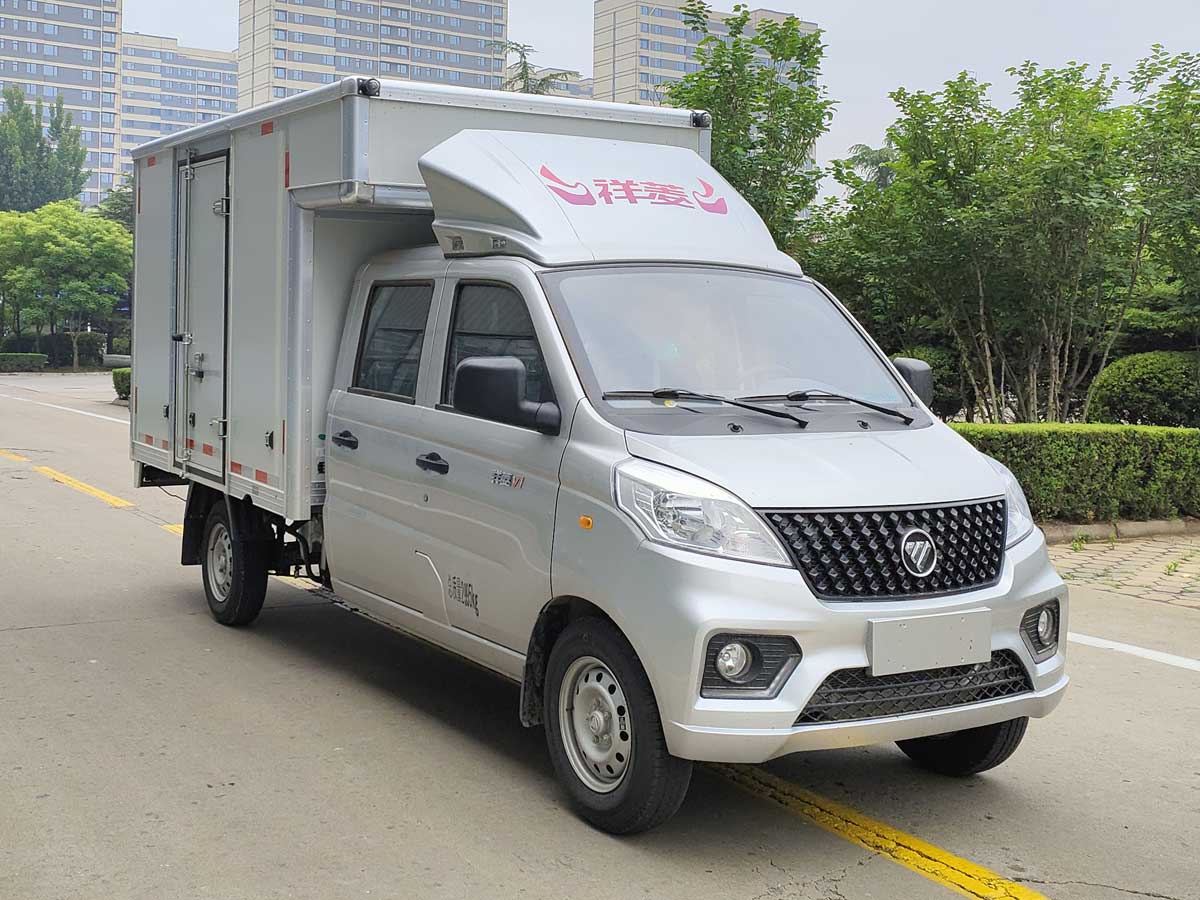 福田牌BJ5030XXY4AV6-12廂式運(yùn)輸車公告圖片