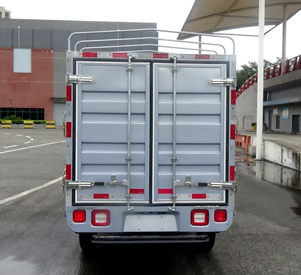 福田牌BJ5020CCY3AV5-70倉柵式運(yùn)輸車公告圖片