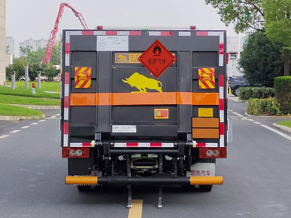 楚勝牌CSC5045TQPB6L氣瓶運(yùn)輸車公告圖片