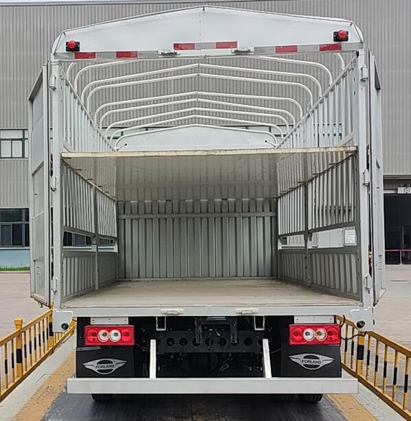 福田牌BJ5046CCY8JCA-06倉(cāng)柵式運(yùn)輸車公告圖片