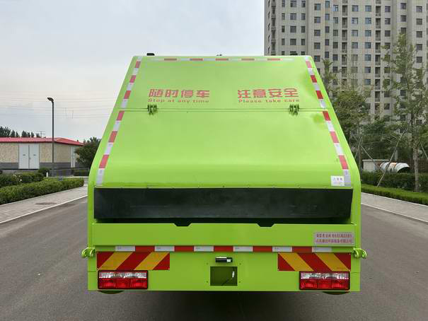 滿國(guó)康潔牌MKJ5180ZYSDFBEV純電動(dòng)壓縮式垃圾車公告圖片