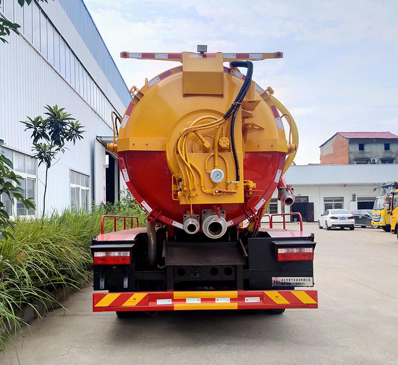 榮駿達牌HHX5161GQWE6L清洗吸污車公告圖片