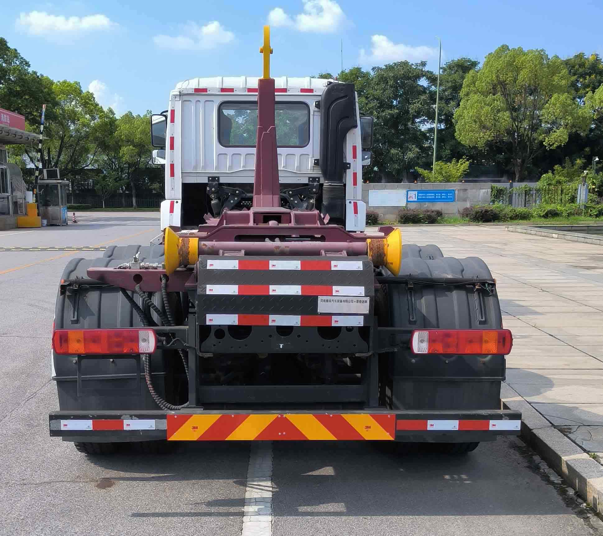 歌睿途牌GXC5250ZXXJ6車廂可卸式垃圾車公告圖片