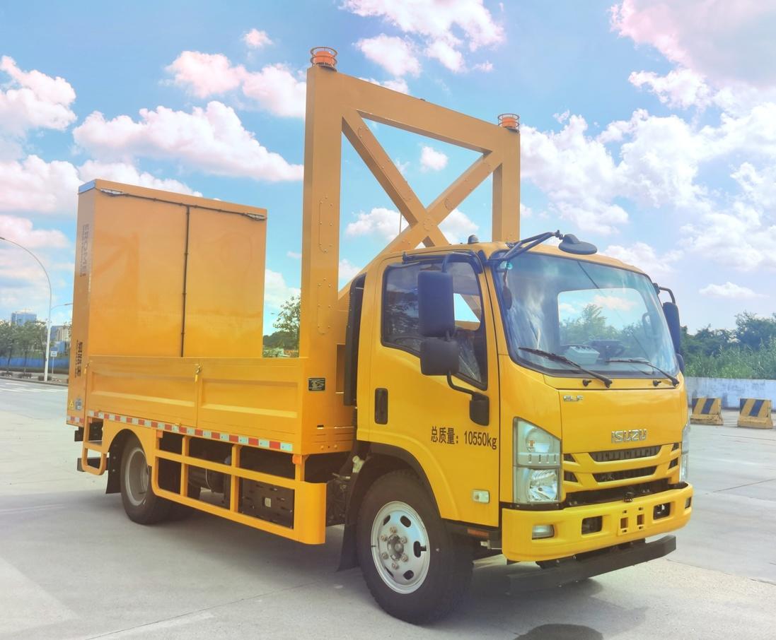 路仕盾牌YLM5110TFZ防撞緩沖車公告圖片