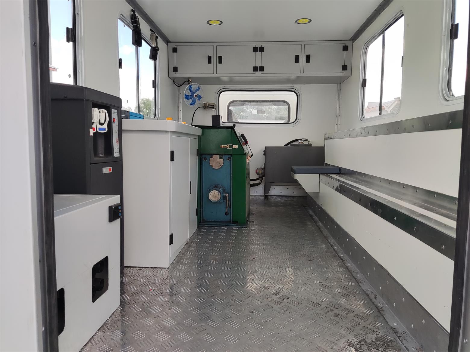 松石裝備牌JY5040TSJ試井車公告圖片