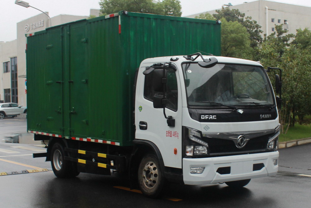東風(fēng)牌EQ5040XXY8ND2AC廂式運輸車公告圖片