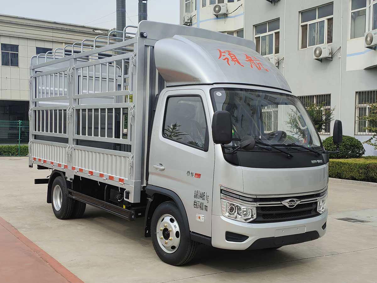 福田牌BJ5045CCY9JBA-58倉(cāng)柵式運(yùn)輸車公告圖片