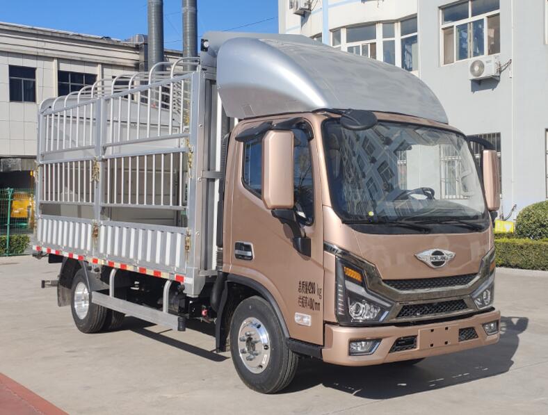 福田牌BJ5044CCY8JBA-56倉柵式運(yùn)輸車公告圖片