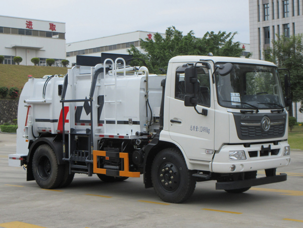 福龍馬牌FLM5120TCADF6餐廚垃圾車公告圖片