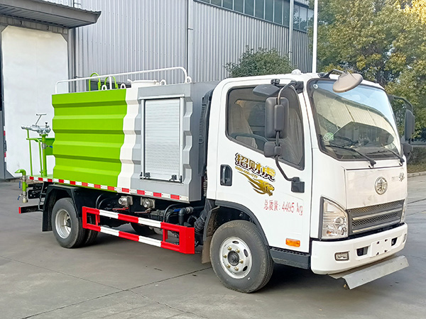 博利牌BLT5047TYHCA6路面養(yǎng)護車公告圖片