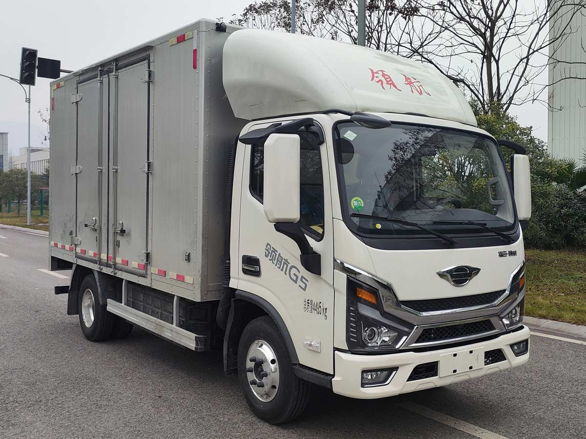 福田牌BJ5044XXY9JCA-50廂式運(yùn)輸車公告圖片