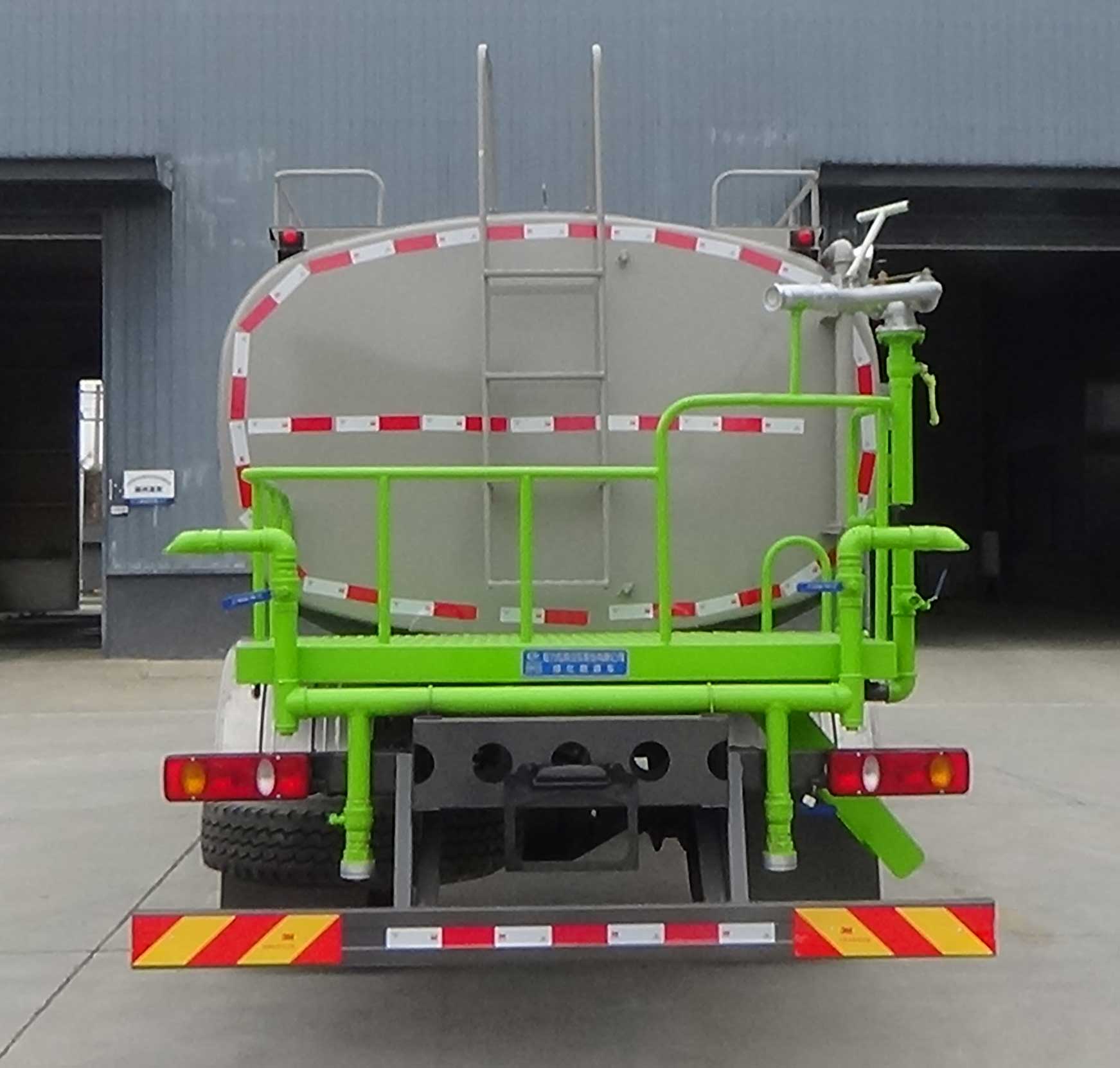 程力威牌CLW5182GPS6WL綠化噴灑車(chē)公告圖片