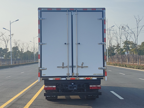 江淮牌HFC5046XLCEV1-2純電動(dòng)冷藏車公告圖片