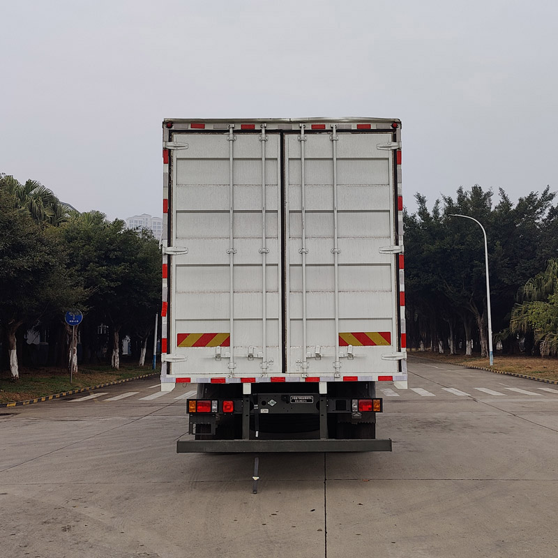 豪沃牌ZZ5184XXYN7117F11L廂式運輸車公告圖片