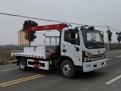 神百重工牌ABC5049XJXEQ6抽油機(jī)檢修車公告圖片