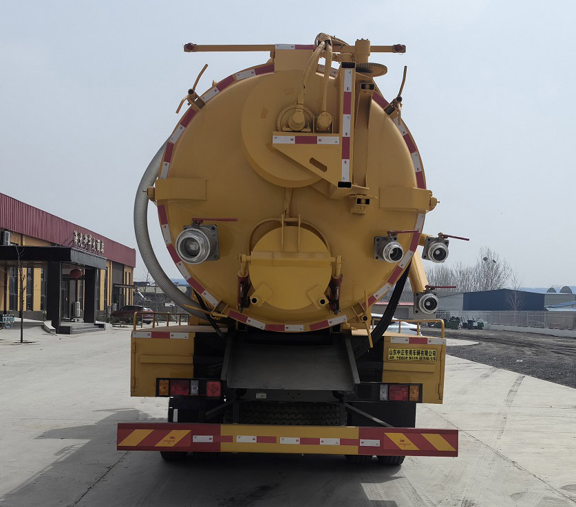 中盛誠達(dá)牌LZZ5186GQWCDW6清洗吸污車公告圖片