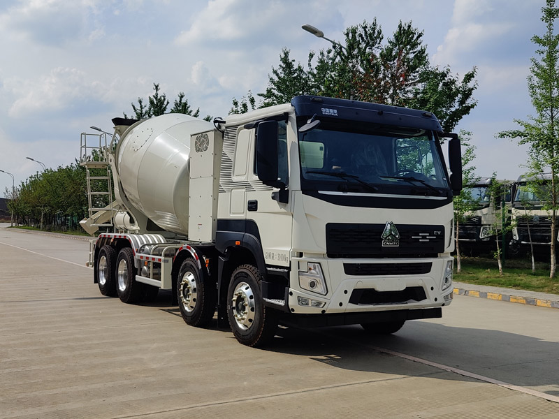 豪沃牌ZZ5319GJBV3061Z1BEV纯电动混凝土搅拌运输车公告图片