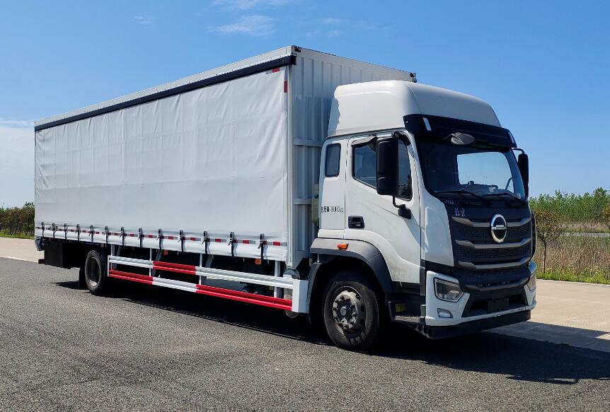 北京牌BJ5181XXYD6AP-1廂式運(yùn)輸車公告圖片