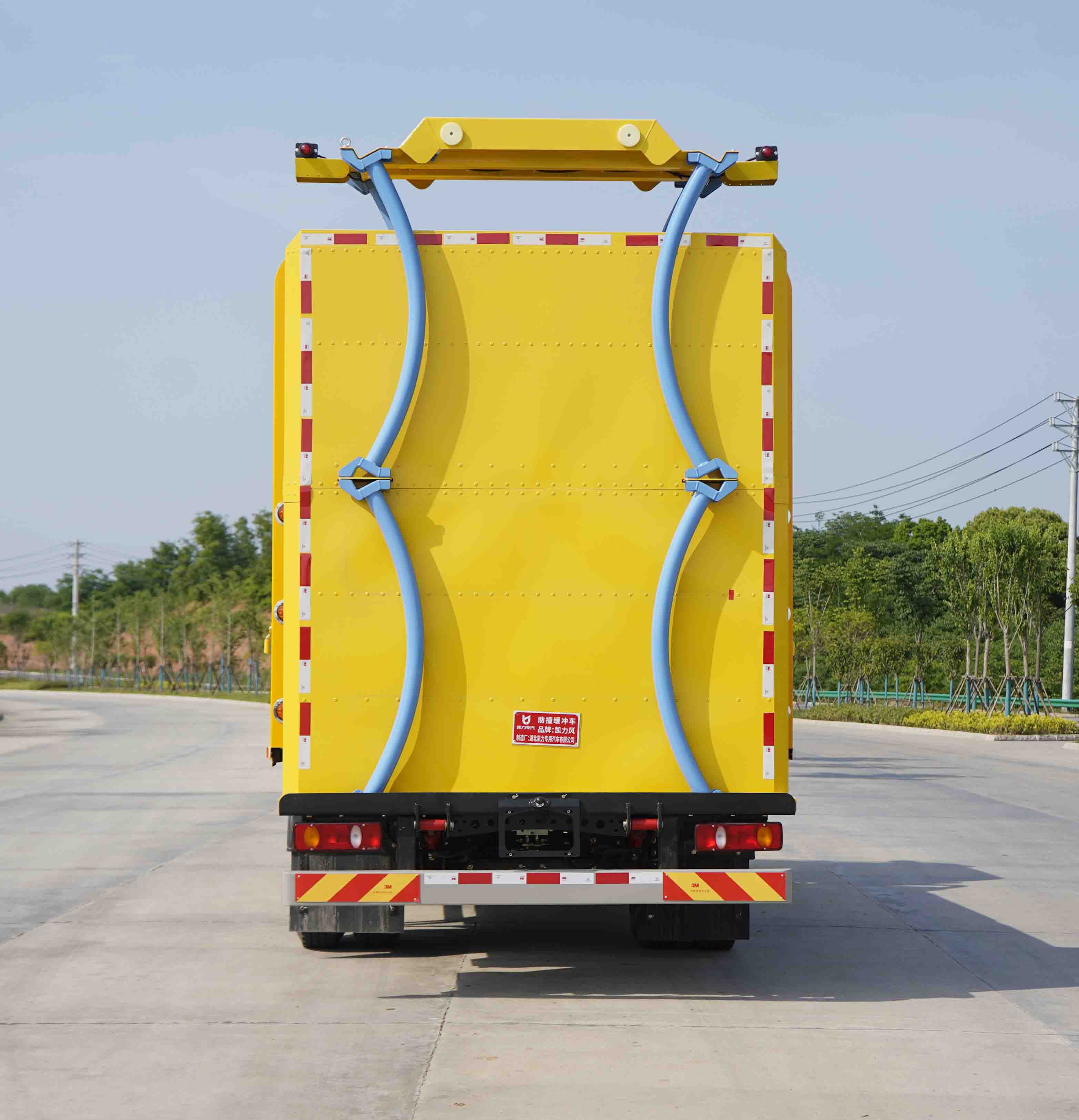 凱力風(fēng)牌KLF5123TFZE6防撞緩沖車公告圖片