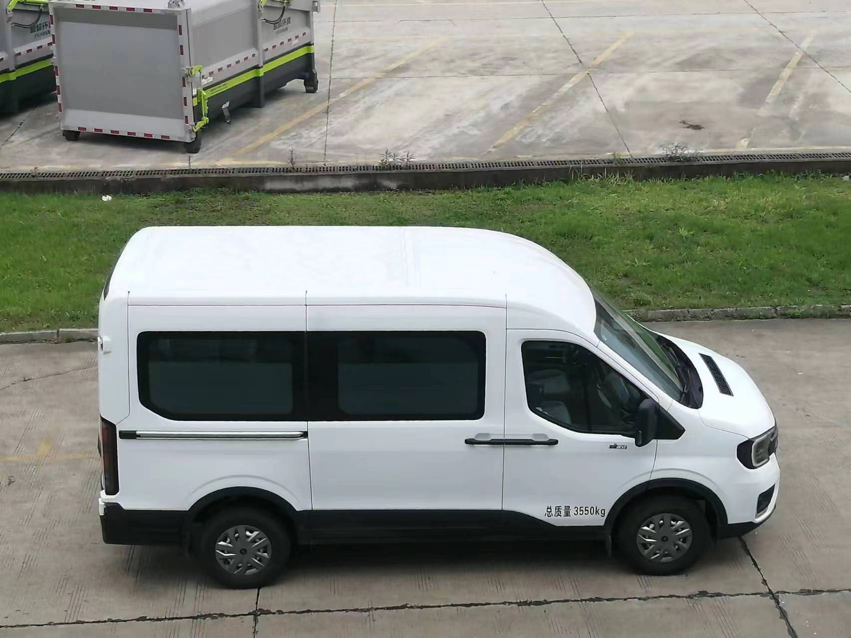 歌睿途牌GXC5040XYB運(yùn)兵車公告圖片
