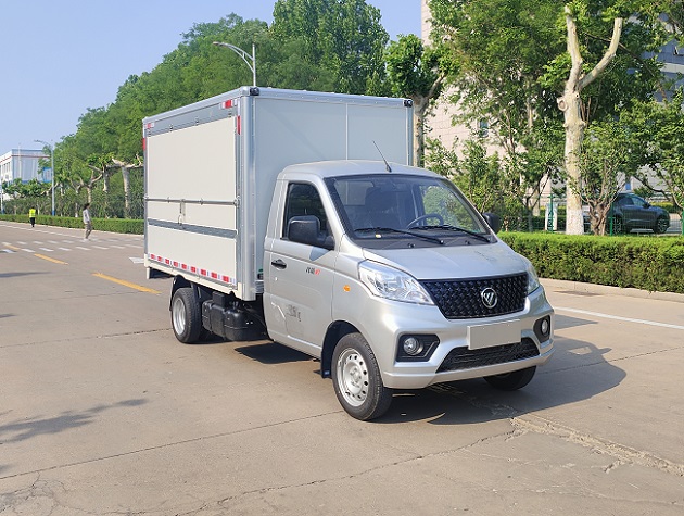 福田牌BJ5030XYK4JV6-10翼開(kāi)啟廂式車公告圖片