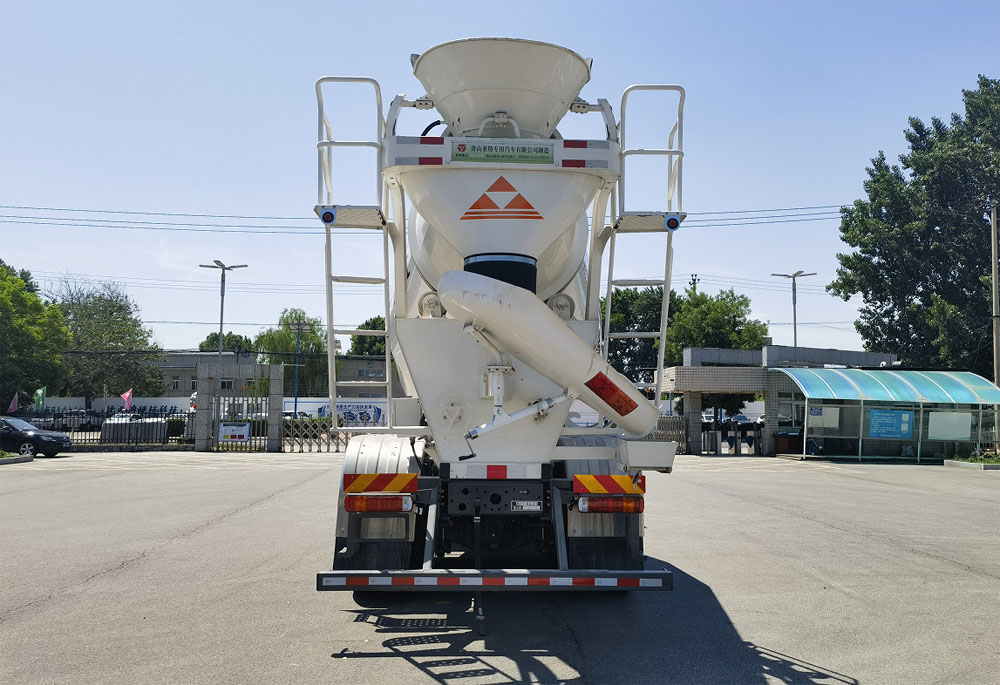 亞特重工牌TZ5317GJBZZCBEV純電動(dòng)混凝土攪拌運(yùn)輸車公告圖片