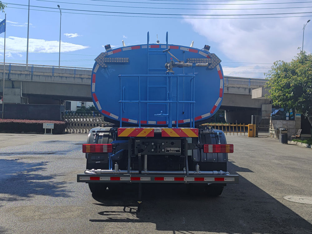豪沃牌ZZ5312GSSV3267Z11BEV純電動灑水車公告圖片