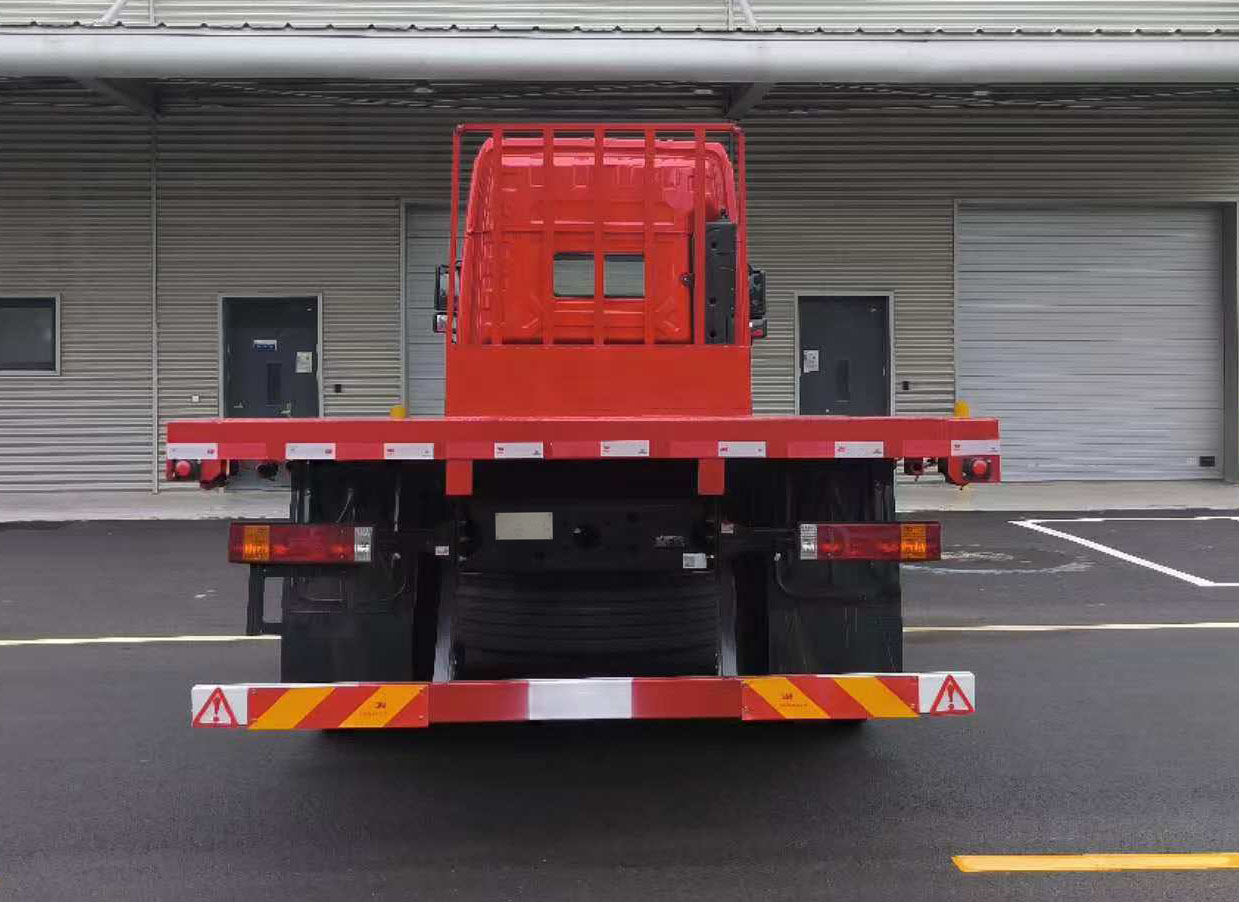 陜汽牌SX5319TPBXB44MF1平板運(yùn)輸車公告圖片