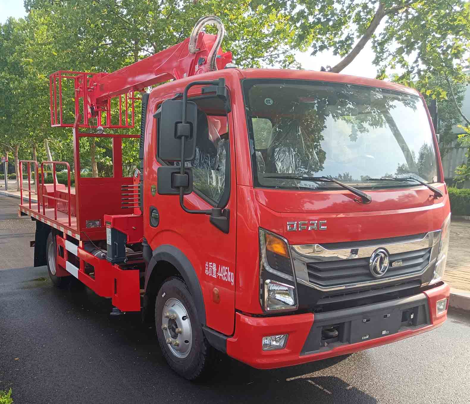 龍豐羽牌TLG5040XJX抽油機(jī)檢修車(chē)公告圖片