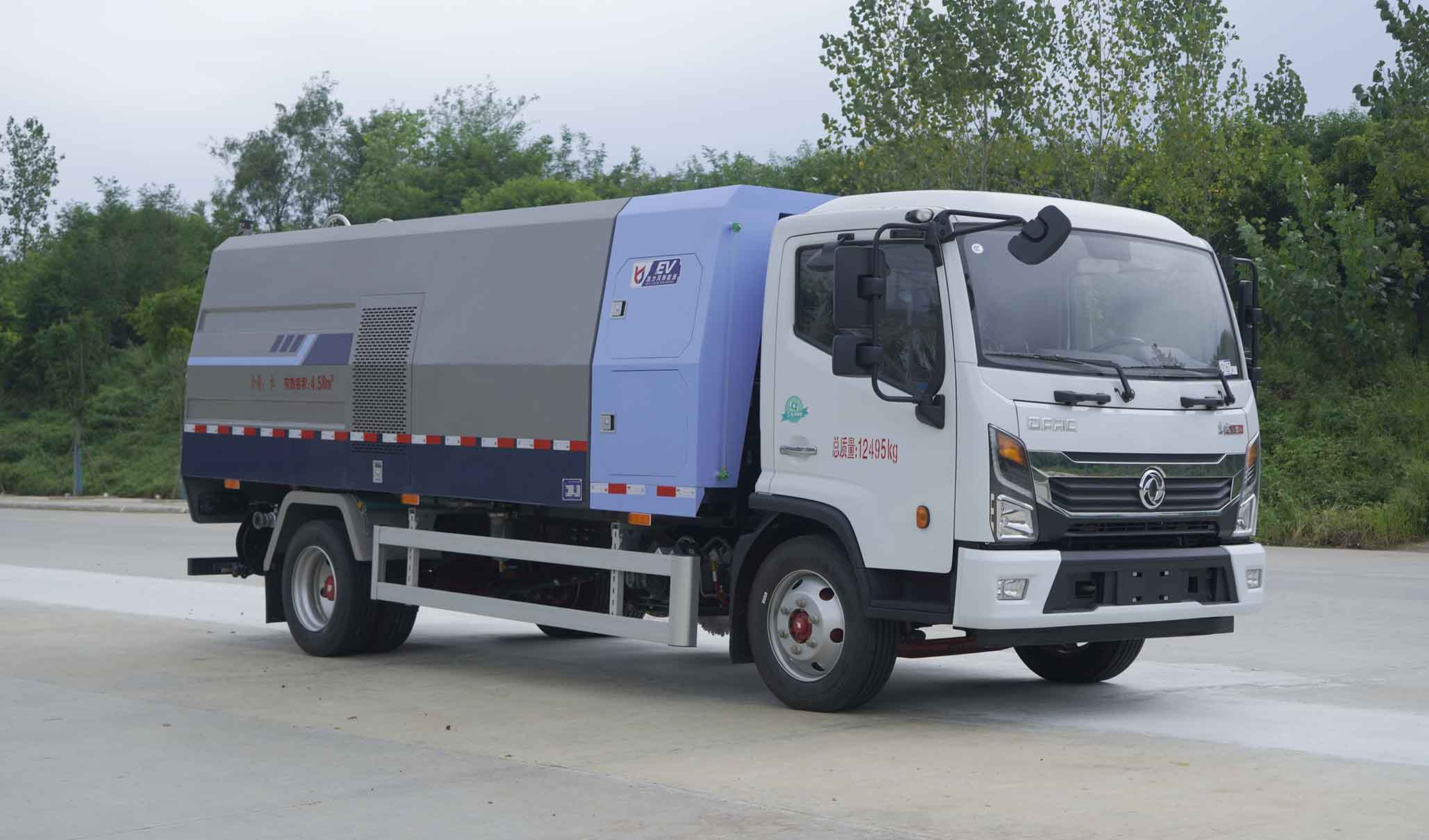凱力風(fēng)牌KLF5121GQXBEV純電動(dòng)護(hù)欄清洗車公告圖片