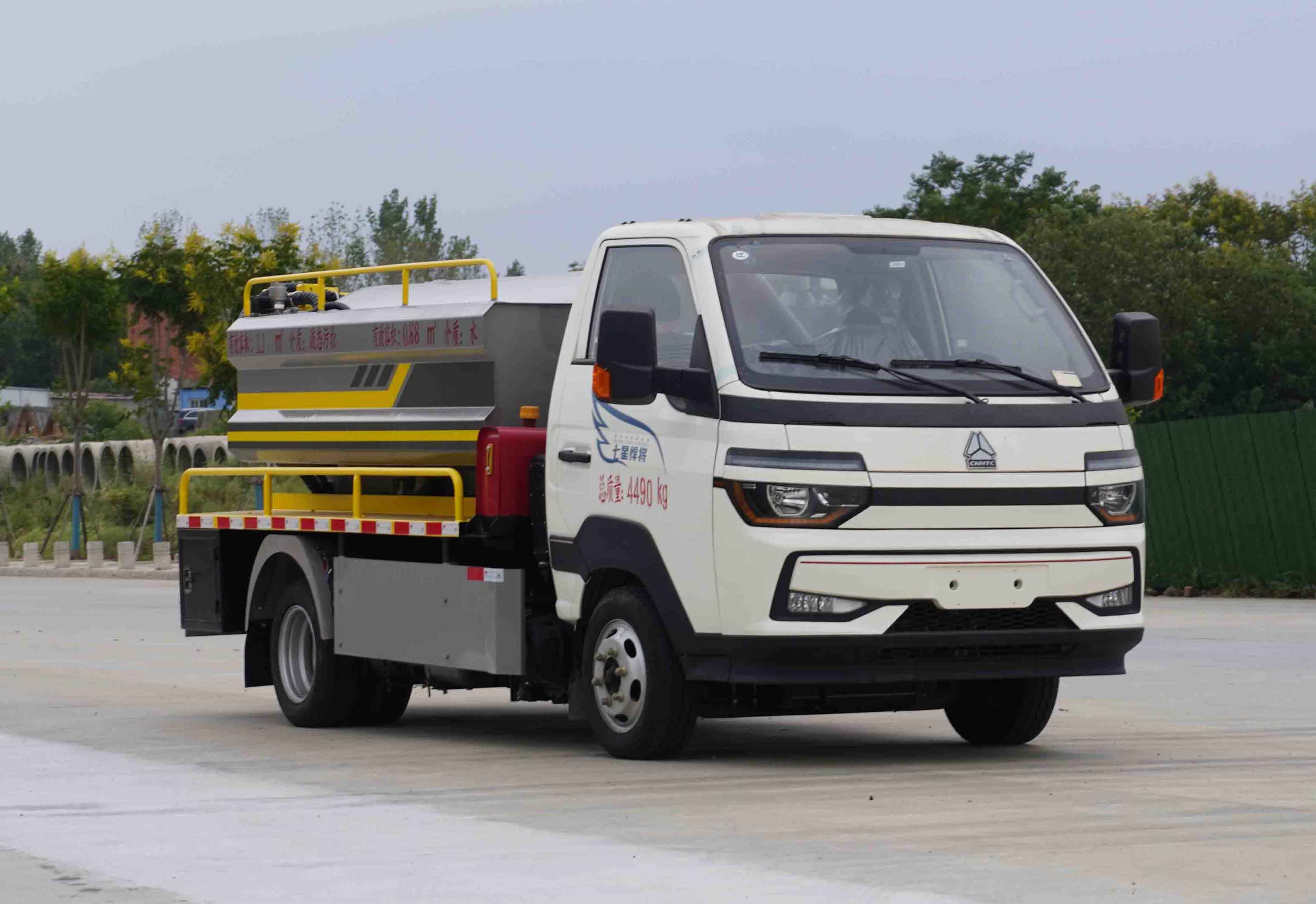凱力風(fēng)牌KLF5041GQWZ6清洗吸污車(chē)公告圖片