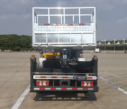江匯威牌JWD5040XJXHFC6抽油機(jī)檢修車(chē)公告圖片