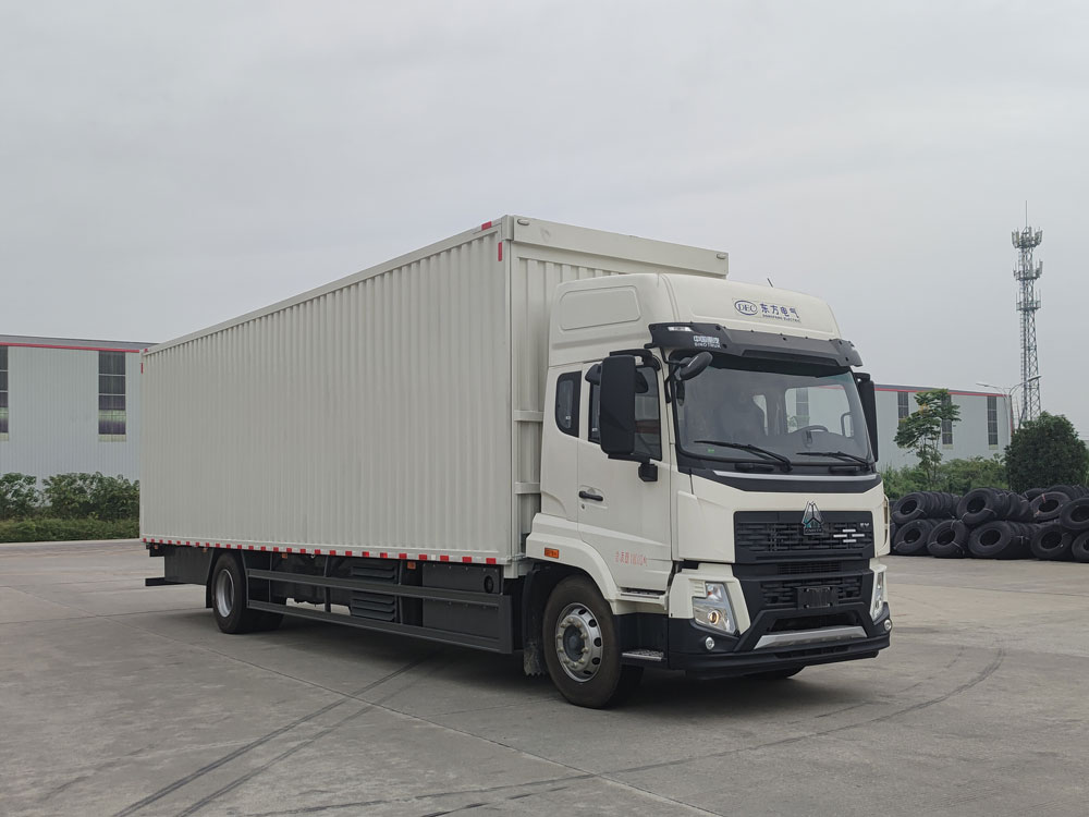 豪沃牌ZZ5184XYKK7117Z1FCEV燃料電池翼開啟廂式車公告圖片