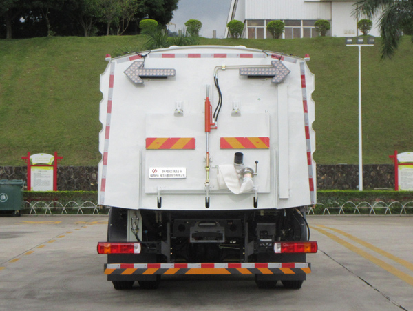 福龍馬牌FLM5181TXSFMBEV純電動洗掃車公告圖片