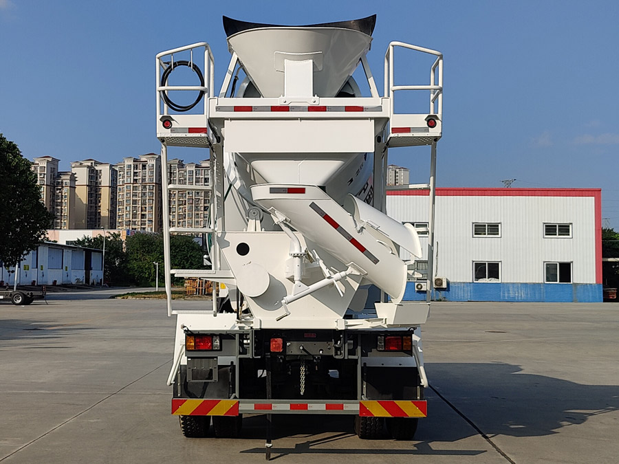 王牌牌CDW5184GJBK401EZABEV純電動混凝土攪拌運(yùn)輸車公告圖片