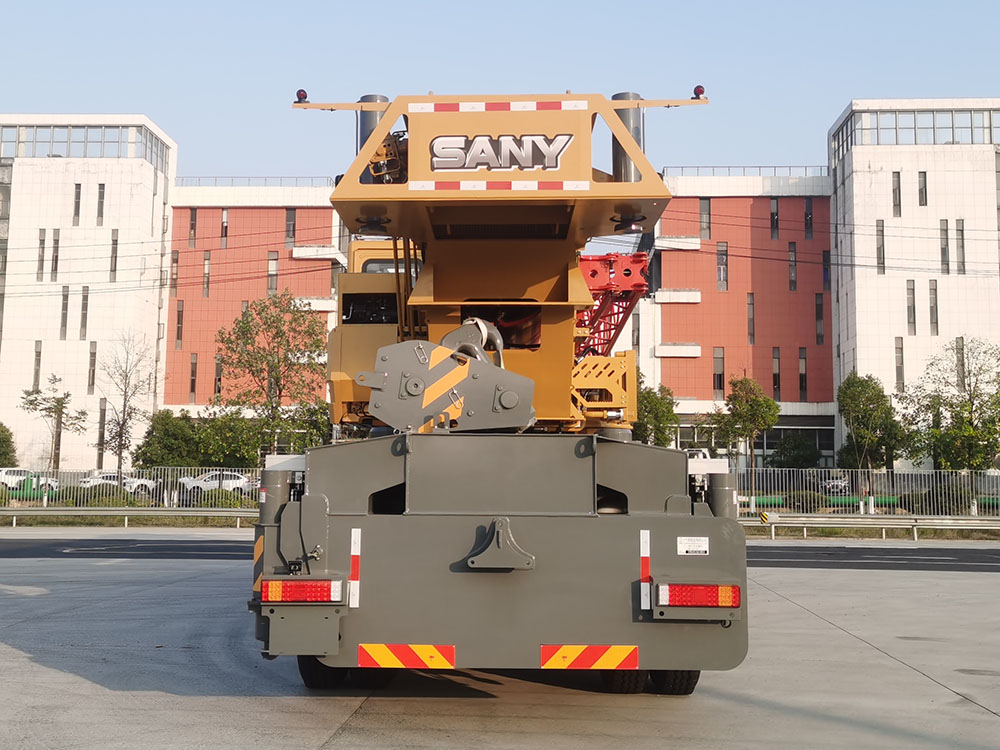 三一牌SYM5502JQZ100C8汽車起重機公告圖片