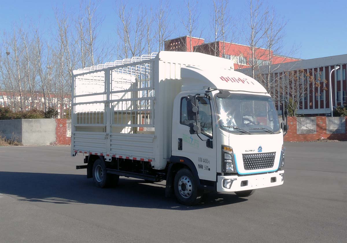 豪沃牌ZZ5047CCYK3414Z145BEVD4純電動(dòng)倉(cāng)柵式運(yùn)輸車(chē)公告圖片