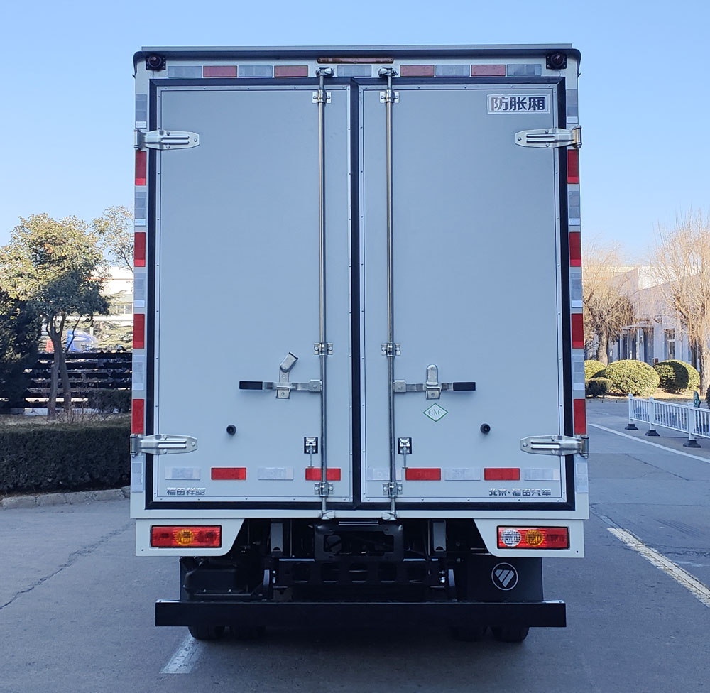 福田牌BJ5035XXY3JC6-33廂式運輸車公告圖片