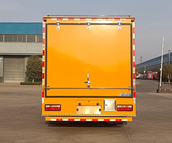 程力牌CL5071TPS6AHQ大流量排水搶險(xiǎn)車公告圖片