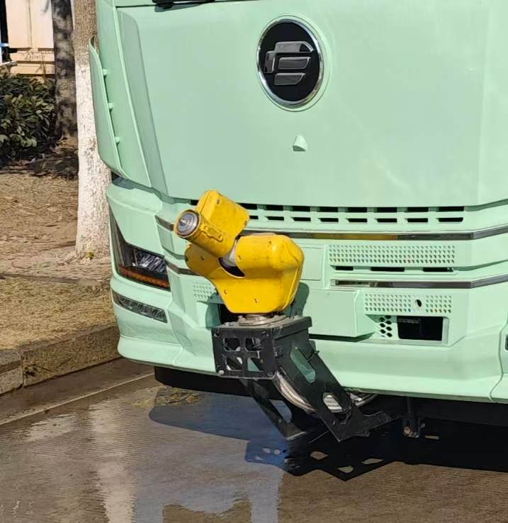 楚風(fēng)牌HQG5180GSSEVCS純電動灑水車公告圖片