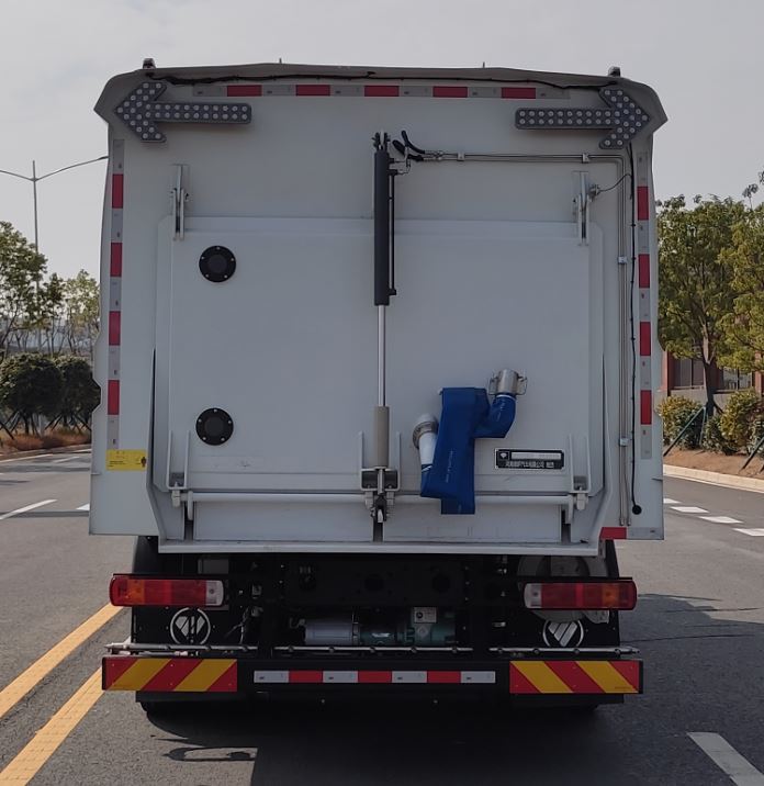 三泰牌DST5185TXSBJEV純電動(dòng)洗掃車(chē)公告圖片