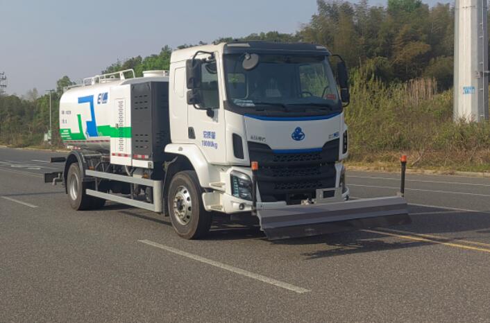 鑫華馳牌THD5182GQXLBEV純電動(dòng)清洗車(chē)公告圖片