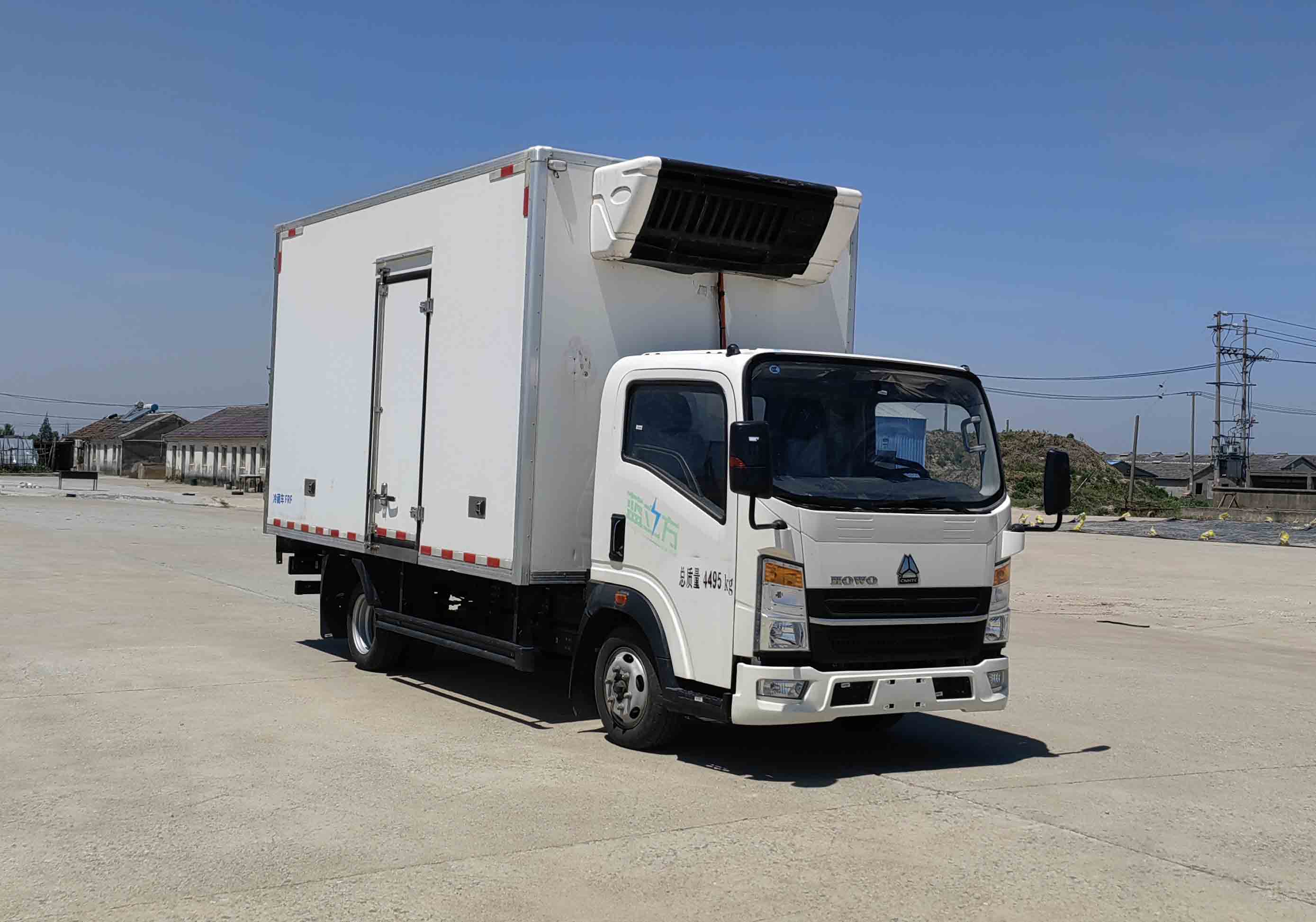 豪沃牌ZZ5047XLCF3313Z145BEV63純電動冷藏車公告圖片