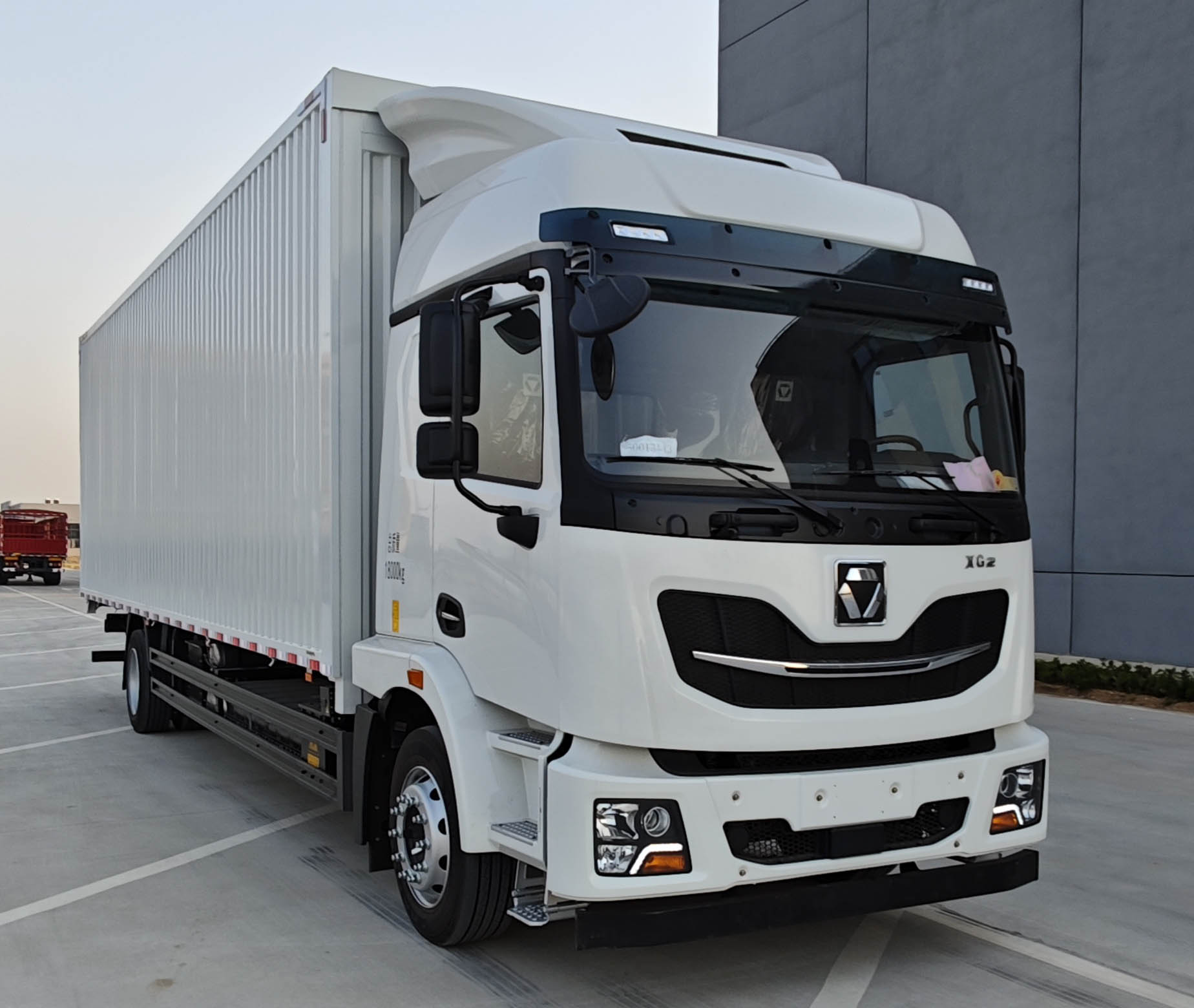 徐工牌XGA5188XYKBEVEA純電動(dòng)翼開啟廂式貨車公告圖片
