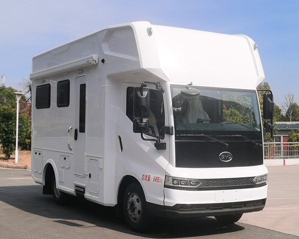 程力牌CL5063XLJHEV插電式增程混合動(dòng)力旅居車(chē)公告圖片