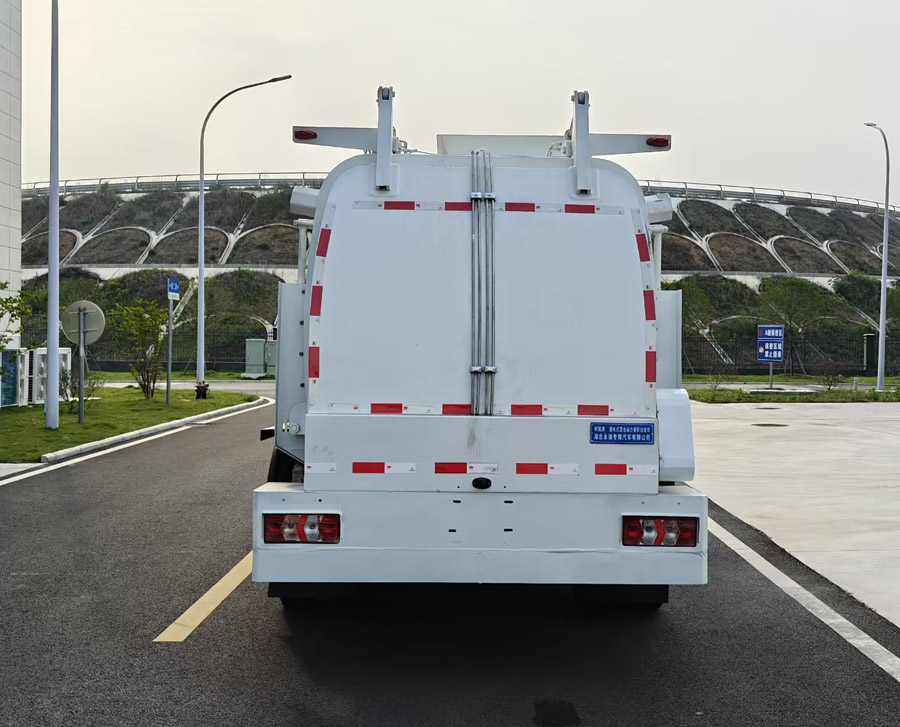 柯銘牌WYW5120TCAHFPHEV插電式混合動力餐廚垃圾車公告圖片